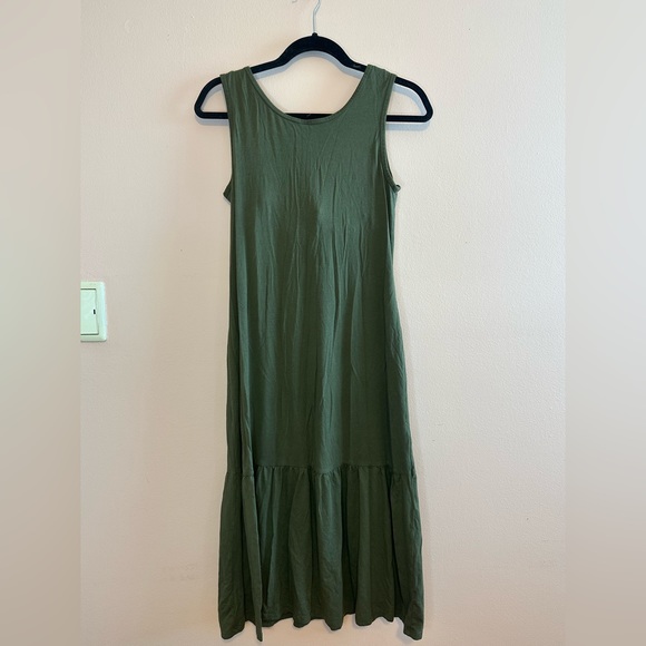 Uniqlo Green Maxi Sleeveless Bra Dress - Picture 3 of 3